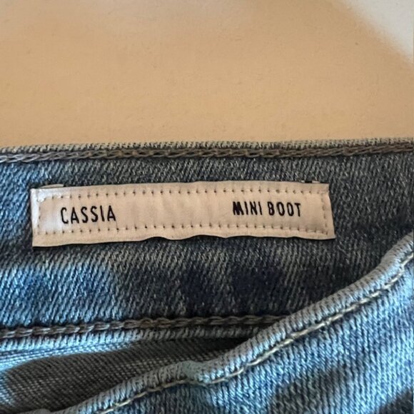 Edwin (Anthropologie) Cassia Mini Boot Jeans Size 28 Journey Wash Denim NWT - Picture 6 of 10